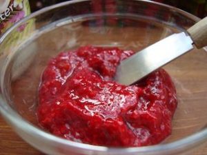 Antioxidant Rich Raw Raspberry Jam